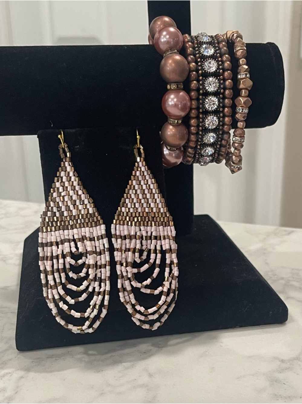 Set of Beaded Teardrop Earrings in Blush and Rose Gold and 3 Stretch Bracelets